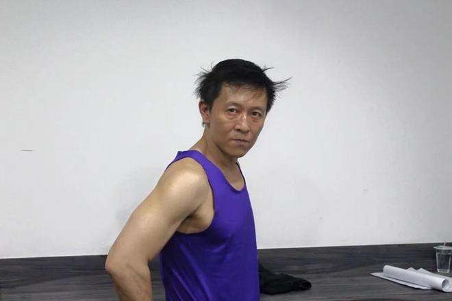 亡多日无人察觉已发臭王菲前经纪人悼念CQ9传奇电子台湾男星陈光前家中死(图3)